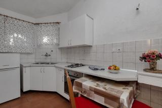 Apartments Robinzon Milivoj - Bogomolje - 4