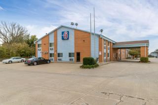 Motel 6-Davenport, IA - Davenport - 0