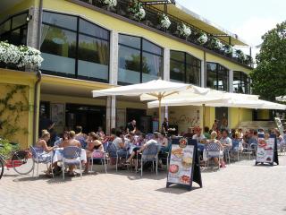 Happy Camp mobile homes in Camping Bella Italia - Peschiera del Garda - 2