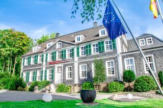 Parkhotel FRITZ am Brunnen - Schwelm - 0