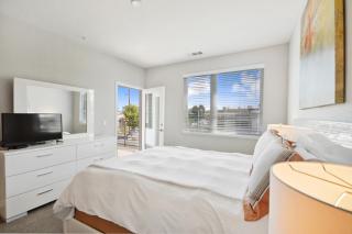 Global Luxury Suites in Menlo Park - 8