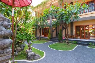 Gora Beach Inn - Kuta - 7