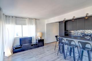 Chic Sea View Apartment by Hello Homes Sitges - Sitges - 3