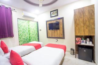 Hotel Dollar Inn - 6