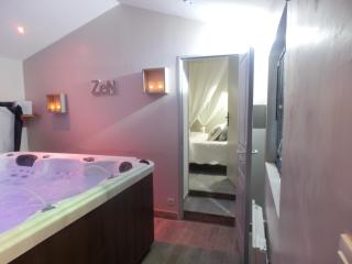 Suite luxe avec sauna et jacuzzi privée - Lambesc - 1