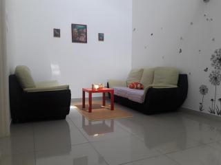 Tampoi Homestay - Johor Bahru - 3