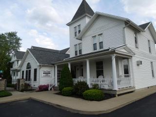 OurGuest Inn & Suites Downtown Port Clinton - Port Clinton - 9
