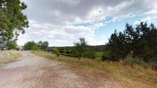 Hideout Ft Abajo 2 BR Cabin, Stunning Views, Secluded! - Monticello - 2