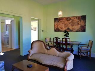 Coragulac House Cottages - 2