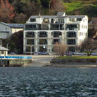 The Waterfront - Queenstown - 5