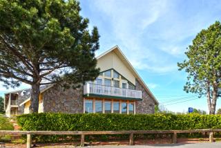 Americas Best Value Inn Plattsburgh - Plattsburgh - 1
