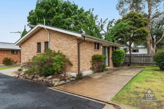 Fossicker Caravan Park - Glen Innes - 2