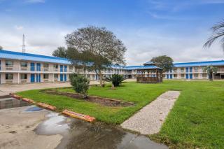 Motel 6-Winnie, TX - Winnie - 7