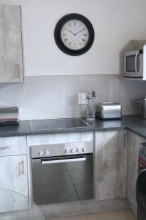 Millennium Body Guards Guesthouse - 1