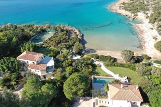 Villa Iris - Luxury traditional beachfront villa with swimming pool - Koilás - 0