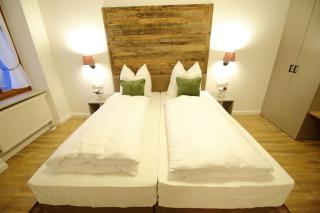 Aparthotel Deutscher Kaiser Ferienwohnungen - 9