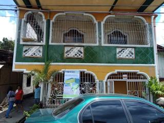 Arlleane Sidney's Relaxation Home Big Family Blue Room - Manaoag - 1