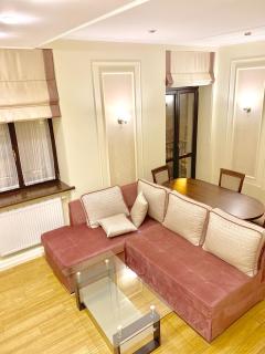 Two-bedroom on Lesi Ukrainky - Lviv - 0