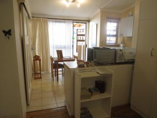 Dempsey's Self-Catering Guest House - Port Elizabeth - 6