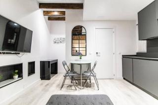 Cozy and modern apartment for 4 in Madrid - 2