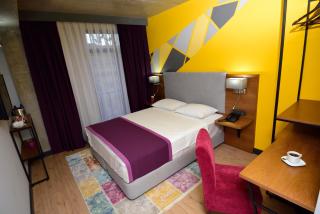 Hotel Adora - Tbilisi - 4