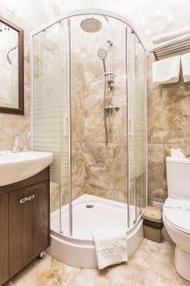 Hotel Baron - Odessa - 3