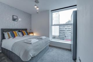 Super Prime City Centre Modern 3 Bed Apartment - Liverpool - 4