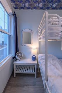 Black Elephant Hostel - Portland - 9