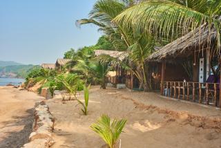 Blue Lagoon Resort Goa - Cola - 0