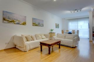 Central Apartment in St Julian's, Perfect for Families - St Julian's - 8