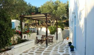 Meltemi Studios and Apartments - Logaras - 3