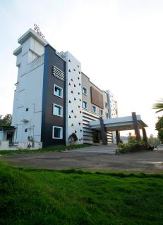 Rose International Hotel - 2