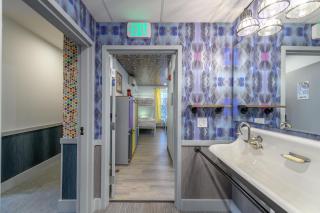 Black Elephant Hostel - Portland - 5