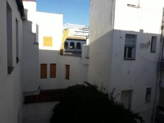 BED FOR 4. TYPICAL QUIET AND AUTHENTIC AREA - 0