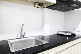 Nice View Studio at Azalea Suites Apartment By Travelio - 2