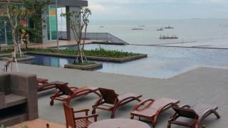 4 Bed Condo Sleeping by The Sea - Jakarta - 7