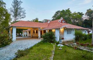 Hirvate Estate / Crawford House - Hassan - 1
