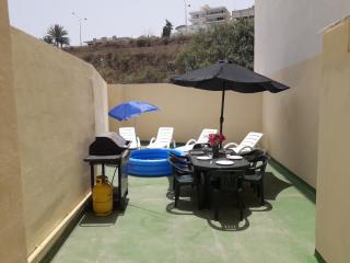 Blue Harbour 3 bedroom seafront apartment with large yard on the promenade - by Getawaysmalta - St Paul's Bay - 8
