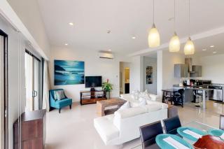Jaco Bay 6803 - 7