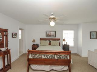 Ocean Boulevard 802 - 1