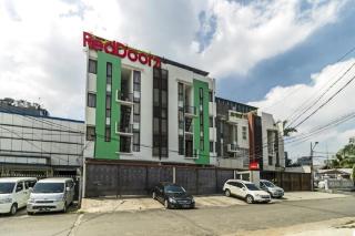 RedDoorz Plus near Plaza Indonesia - 9