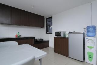 RedDoorz Plus near Plaza Indonesia - Jakarta - 5