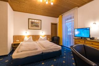 Hotel garni Almenrausch und Edelweiss - 0