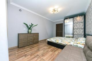 Позняки Олени Пчілки большая 3 ка возле Ашана - Kyiv - 7