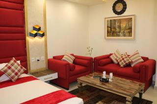 Hotel Avalon Suites Multan - 1