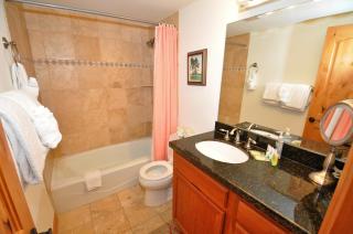 Cute 2 Bedroom East Vail Condo #1202 with Shuttle - 7