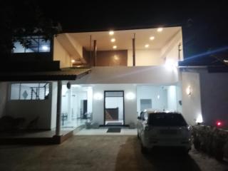 Ella, Nine Arch Holiday Resort - 9