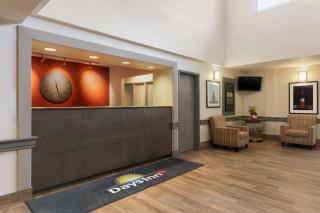 Days Inn by Wyndham Ottawa Airport - Ottawa - 7