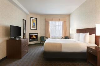 Days Inn by Wyndham Ottawa Airport - Ottawa - 3