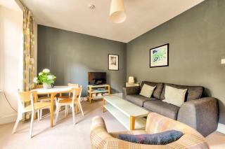 JOIVY Amazing Location! Lovely Rose St Apt in New Town - Edinburgh - 8